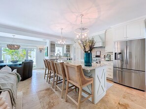 Fridge, microwave, oven, stovetop - Siesta Key Oasis-Spectacular with heated pool/spa and steps to beach and Village (Siesta Key)