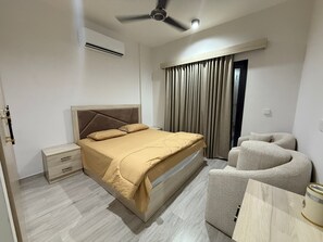 3 bedrooms, iron/ironing board, WiFi