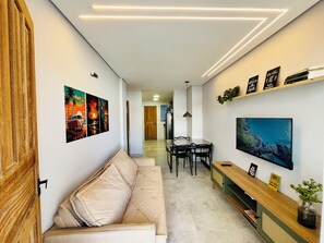 Smart TV, books