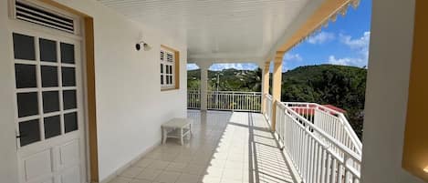 Comfort Apartment, 2 Bedrooms, 2 Bathrooms, Garden View | Terrace/patio
