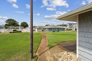 المنطقة المحيطة بالمنشأة