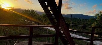 KSG Cabins 5 minutes to Mayflower Falls and 10 minutes to Hopkins Beach