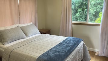 1 dormitori, planxa i posts de planxar, wifi i roba de llit