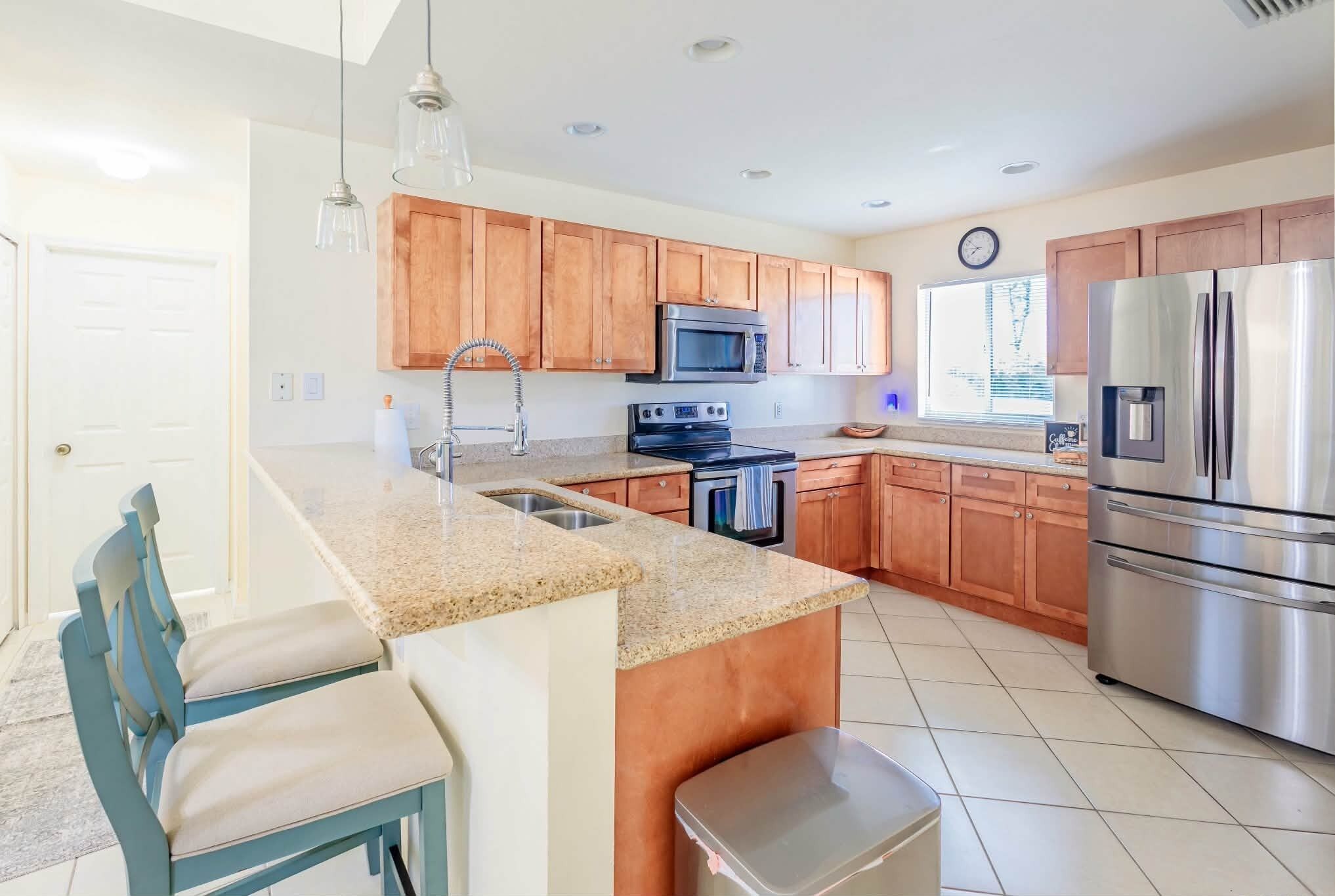 Mikrowelle, Ofen, Herdplatte, Geschirrspüler