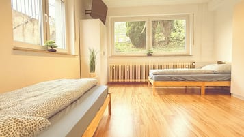 3 Schlafzimmer, Bügeleisen/Bügelbrett, WLAN, Bettwäsche