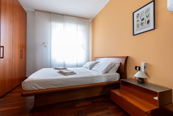 2 chambres, bureau, fer et planche à repasser, Wi-Fi