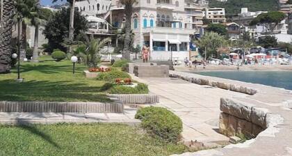 Seaview Family Duplex with 24h electricity / beach