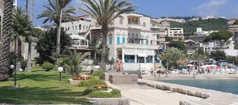 Seaview Family Duplex with 24h electricity / beach