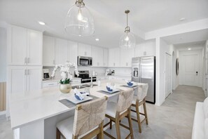 Private kitchen - Stunning New Condo in Ave Maria (Ave Maria)