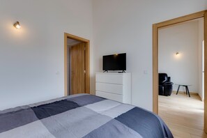 1 bedroom, free WiFi, bed sheets