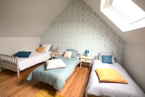 Chambre Catherine | Free WiFi, bed sheets