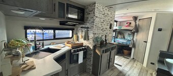 Cozy RV in Serene Dallas with AC
with a private room and 2 bunk beds plus one