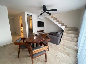 Living room - Spacious and Comfortable Ph With Private Pool in Zama! (Tulum)