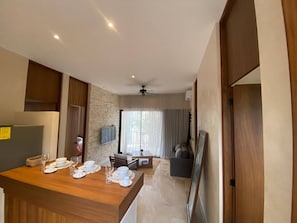 Apartamento, 3 quartos, para fumantes, piscina particular | Parte interna