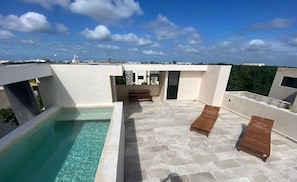 Apartamento, 3 quartos, para fumantes, piscina particular | Piscina | Piscina externa