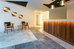 Apartment, 1 Bedroom, Smoking, Balcony | Lobby