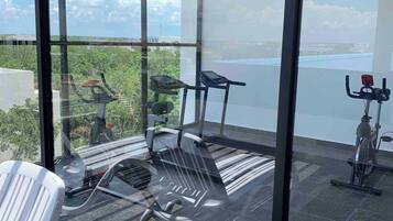 Apartment, 1 Bedroom, Smoking, Balcony | Fitness facility