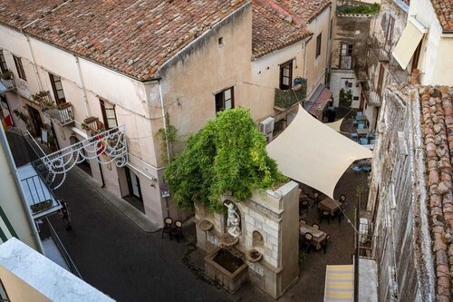 Andromeda, cozy accommodation on the historic center of Castelbuono