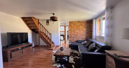 Atypical triplex apartment