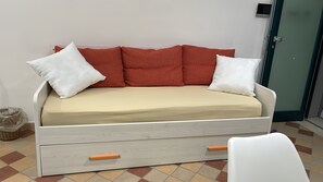 Interni