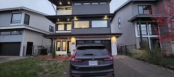 1 bedroom apt with parking for short -midterm stay