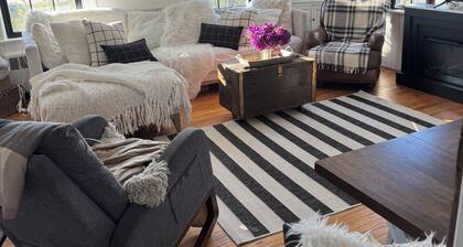 Olde Lyme Coastal Farmhouse