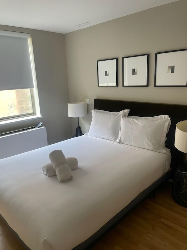 Deluxe Apartment, City View | Blackout drapes, soundproofing, iron/ironing board, free WiFi