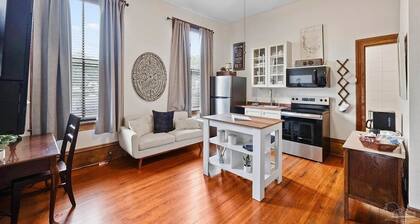 Historic Downtown Loft B