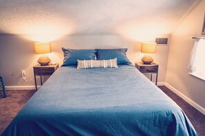 3 soveværelser, skrivebord, strygejern/strygebræt, weekendseng