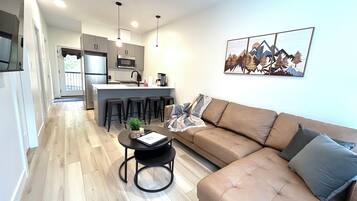 Televisie, tafelvoetbal en een tafeltennistafel