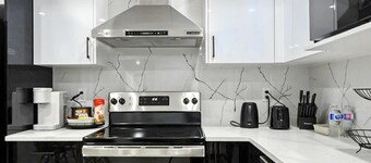 Private 2 Bed 1 Bath Basement Suite in SW Calgary | Banff Access