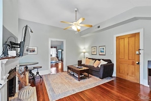 Living area - Historic Downtown Loft C (Pensacola)