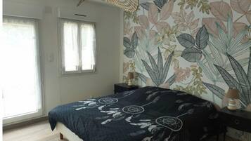 4 Schlafzimmer, Bügeleisen/Bügelbrett, Internetzugang, Bettwäsche