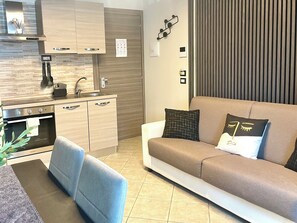 Living area - In City Suite | Downtown • Elegant - Business (Salerno)