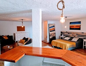 4 bedrooms, internet