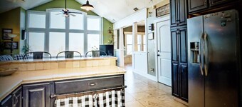 3-bedroom cabin in lovely Lake Arrowhead with AC, fitness room