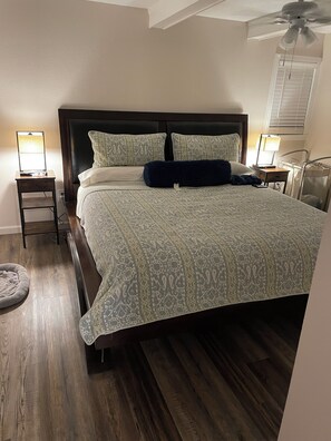 3 bedrooms, iron/ironing board, WiFi, bed sheets