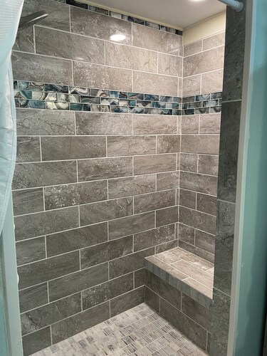 Terrific 3 Bedroom Home in Moultrie- Newly 
Remodeled