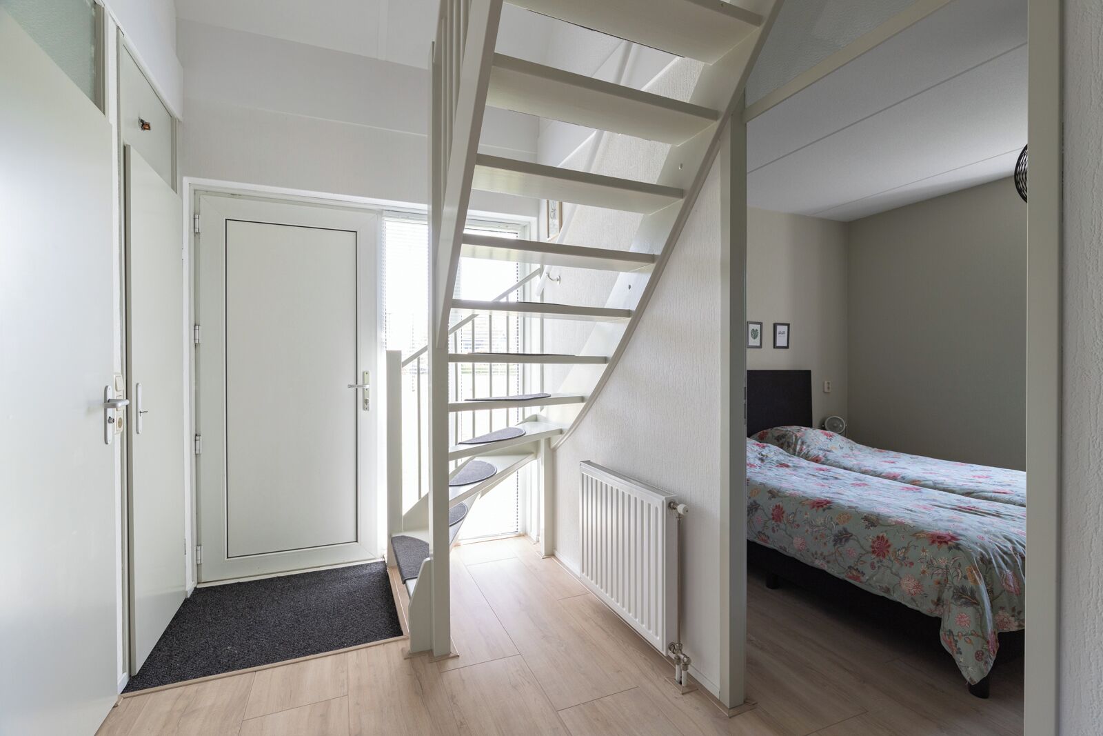 3 chambres, fer et planche à repasser, Wi-Fi, draps fournis