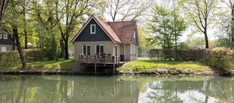 Country house on beautiful waterfront park