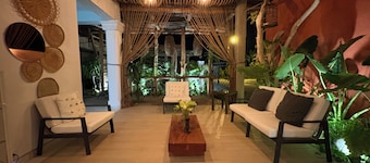 Hotel Casa Bajari