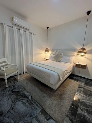 Comfort Room | In-room safe, free WiFi