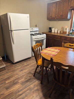 Unclassified image, 2 of 7, button