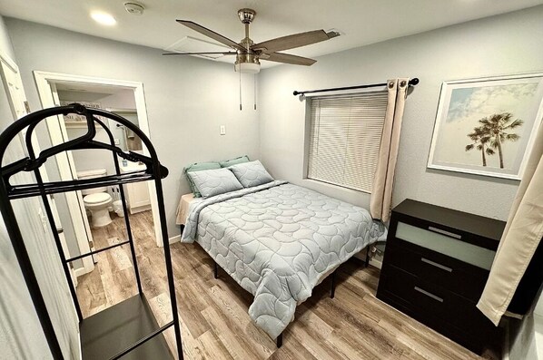 Desk, free WiFi, bed sheets