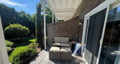 IN TOWN! Charming 1-bedroom condo in downtown Edgartown