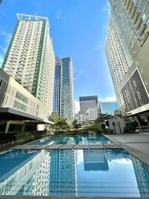 Studio, 1 Bedroom, Accessible, Garden View | Pool