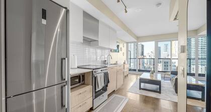 T Dot Views & Cozy 2BR Stay