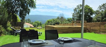 In the center of town, close to culture, the beach and the mountains. Pets accepted