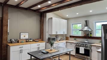 Oven, stovetop