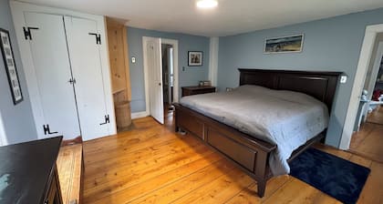 Rustic 4-bedroom farmhouse in bucolic Hinsdale, MA